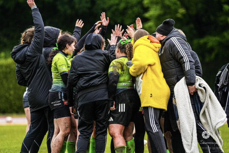 Read more about the article Juniorki wygrywają w Częstochowie!
